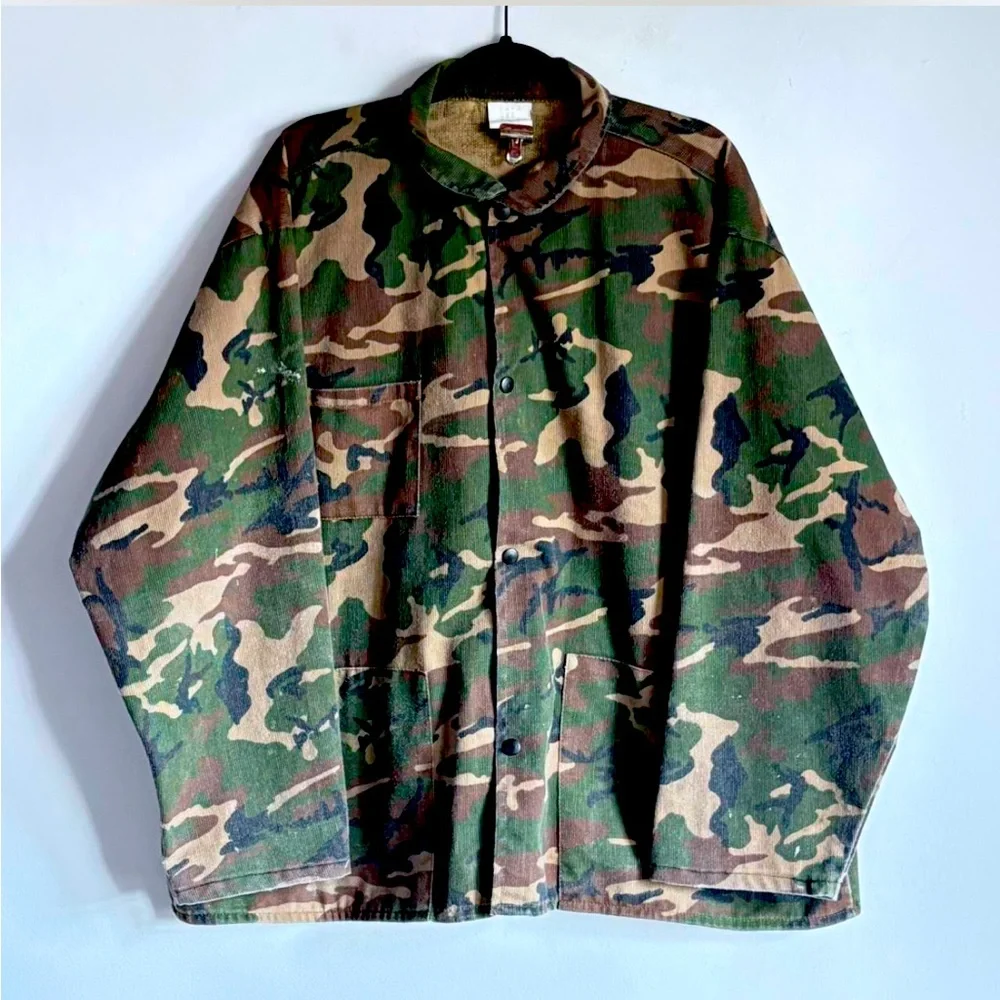 90s VTG RARE Camouflage Chore Coat • Lightweight • Tagged XXL / fits XL